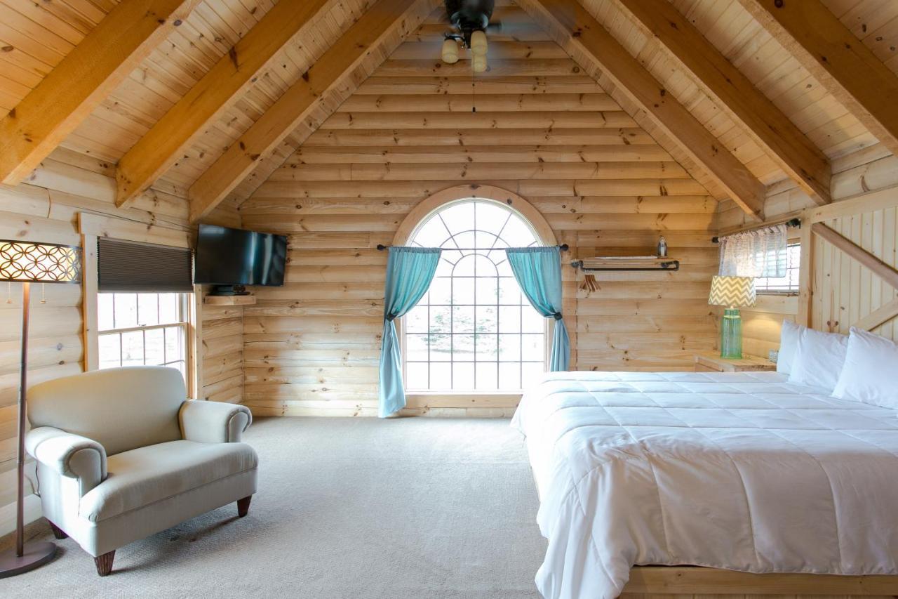 ברלין Hummingbird Haven Cabin By Amish Country Lodging מראה חיצוני תמונה
