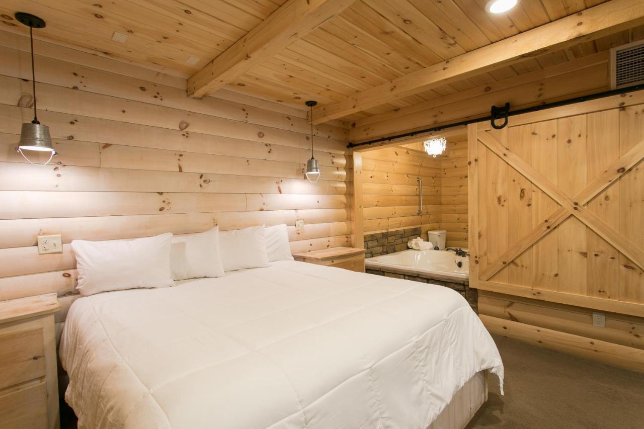ברלין Hummingbird Haven Cabin By Amish Country Lodging מראה חיצוני תמונה